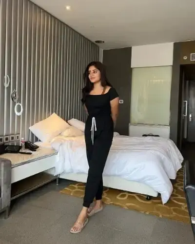 Call Girls Jalalpur Cash On Delivery